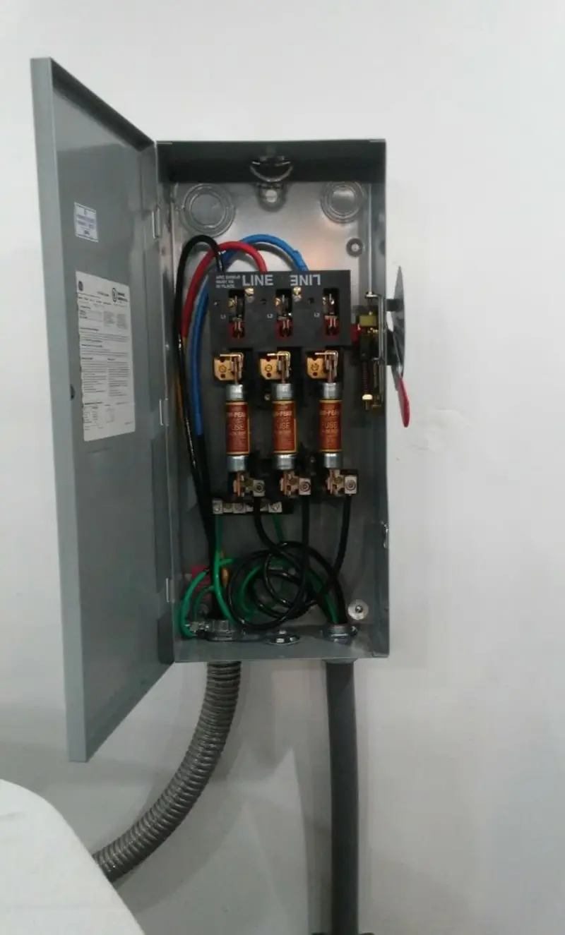 Three-phase disconnect switch installed for Smoke Detector Installation in Summerlin South
